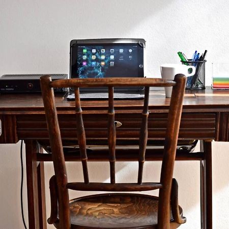 Central Budapest Apartment In Historical Building With Free Private Parking Eksteriør bilde