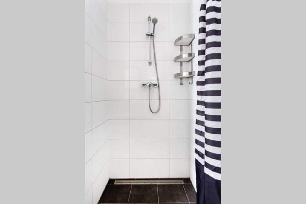 Central Budapest Apartment In Historical Building With Free Private Parking Eksteriør bilde